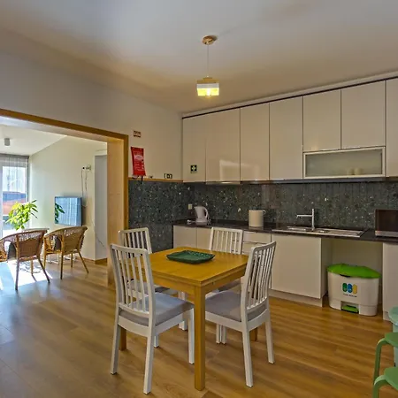 714 Mugnano House Aveleda *