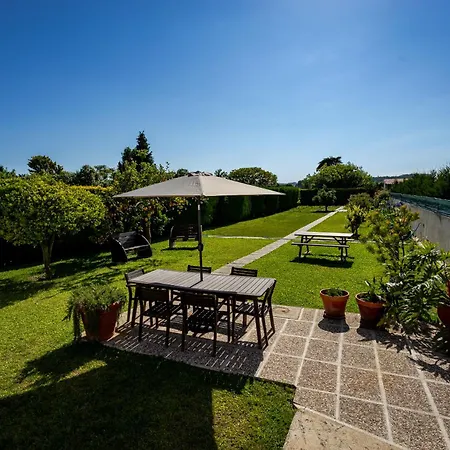 714 Mugnano House Aveleda Hébergement de vacances *