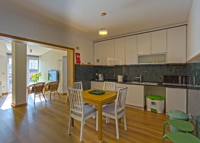 714 Mugnano House Aveleda *